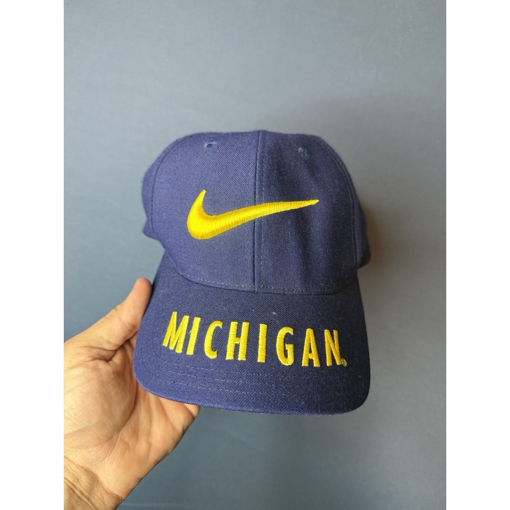 Vintage 90s Nike Michigan Wolverines Snapback Hat Big Swoosh Team Sports Rare